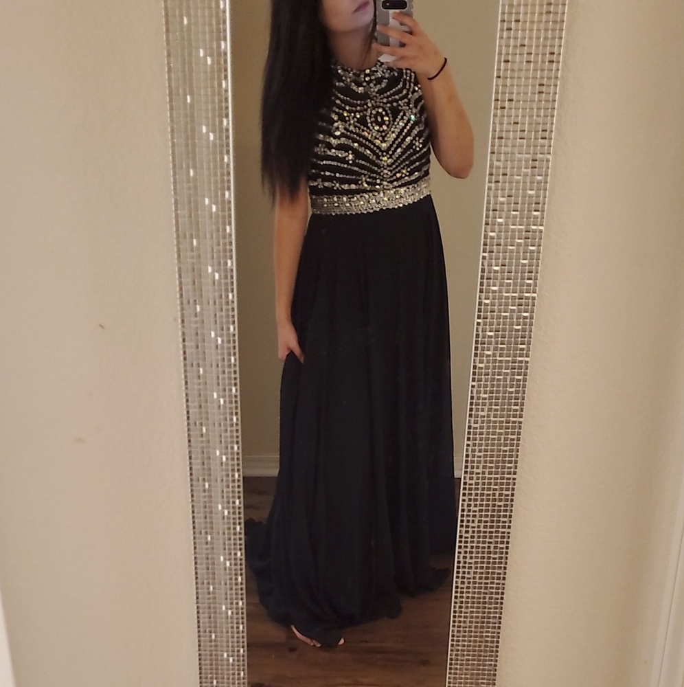 Balck prom dress